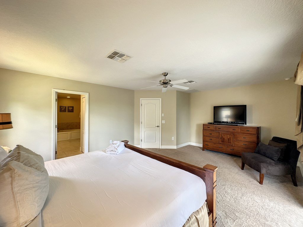 4 Bed 4 Bath with Private Pool/Spa Vacation Rental in Davenport - RedAwning