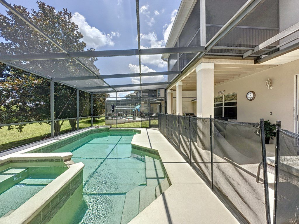 4 Bed 4 Bath with Private Pool/Spa Vacation Rental in Davenport - RedAwning