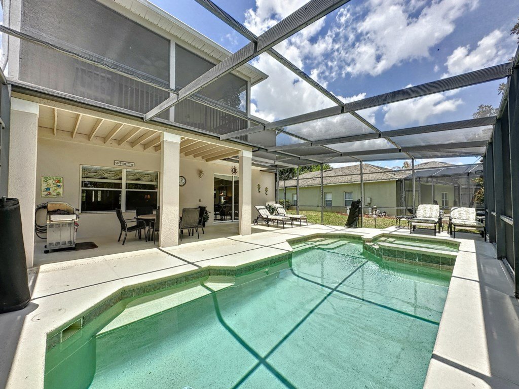 4 Bed 4 Bath with Private Pool/Spa Vacation Rental in Davenport - RedAwning