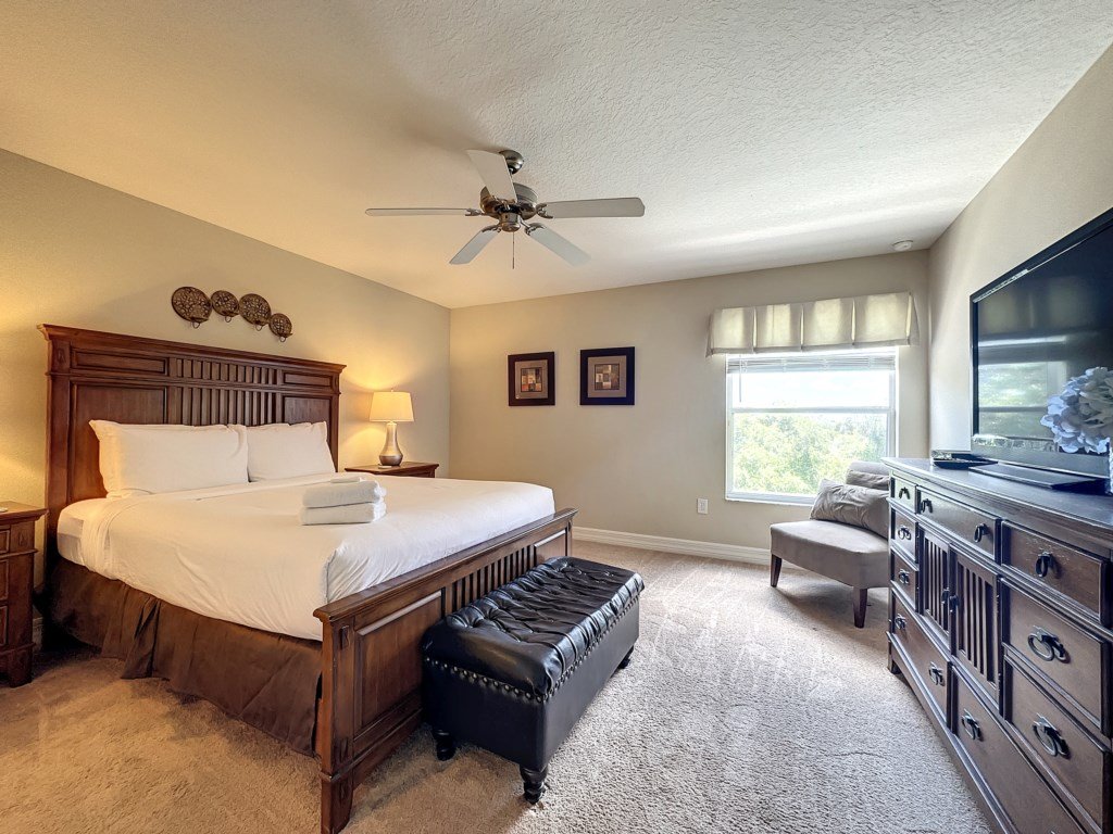 4 Bed 4 Bath with Private Pool/Spa Vacation Rental in Davenport - RedAwning