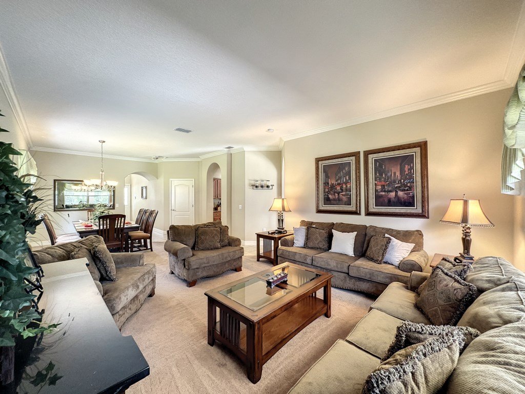 4 Bed 4 Bath with Private Pool/Spa Vacation Rental in Davenport - RedAwning