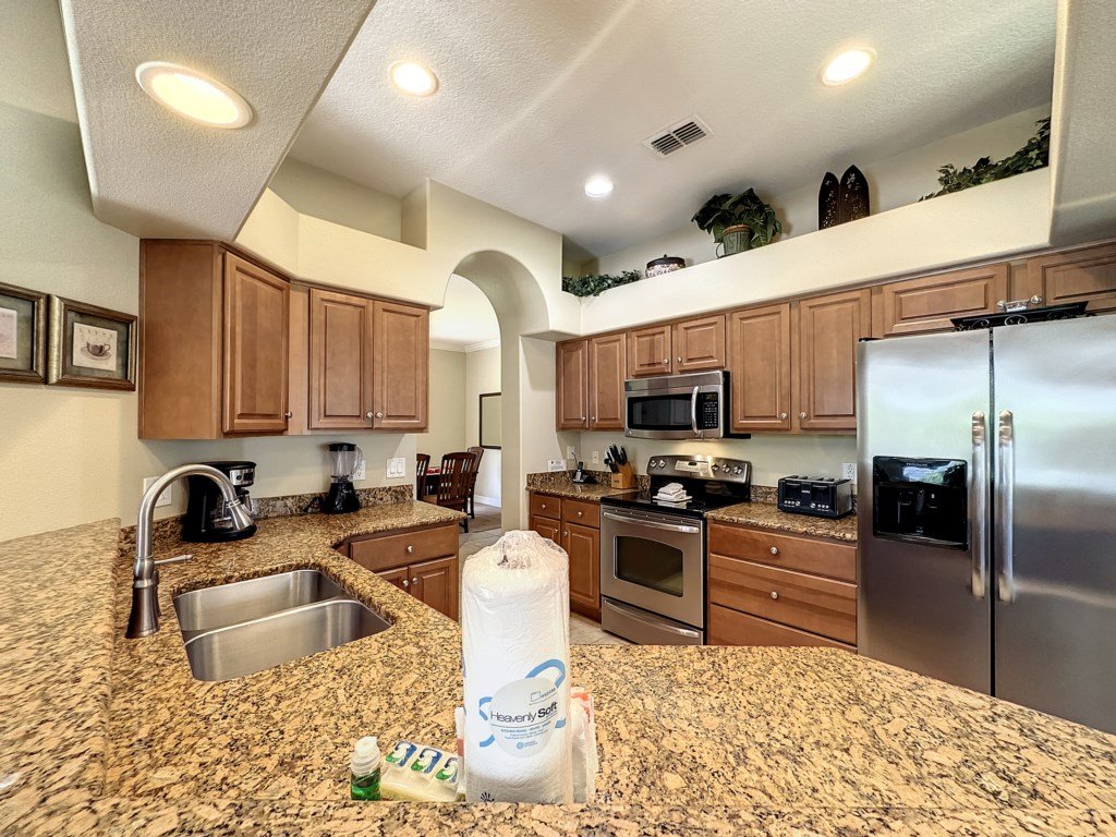 4 Bed 4 Bath with Private Pool/Spa Vacation Rental in Davenport - RedAwning