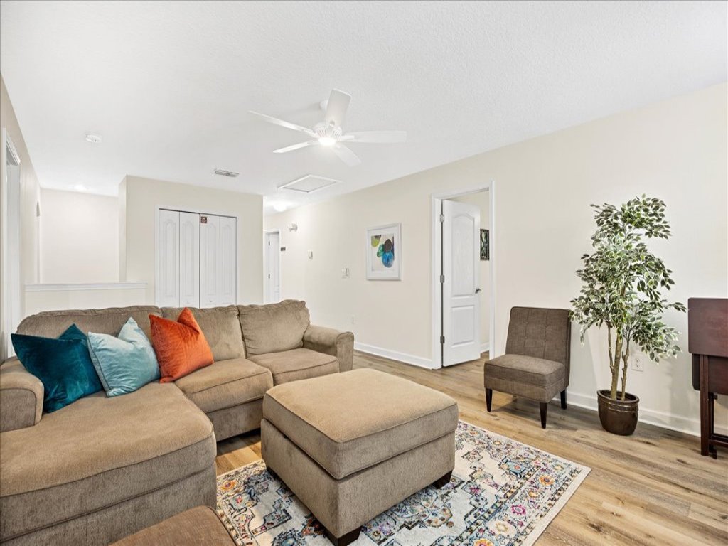 6 Beautiful Bedrooms 6 Baths Pool & Spa Vacation Rental in Davenport - RedAwning