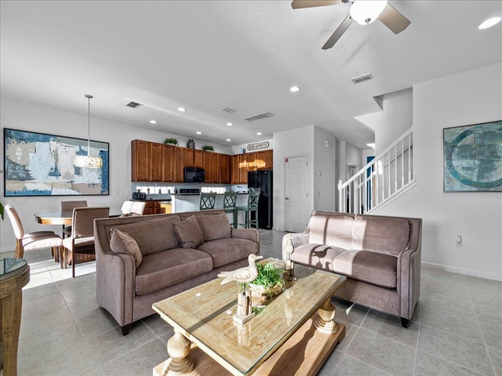Large 7 Bed In Solterra Pool, Spa Near Disney Vacation Rental in Davenport - RedAwning