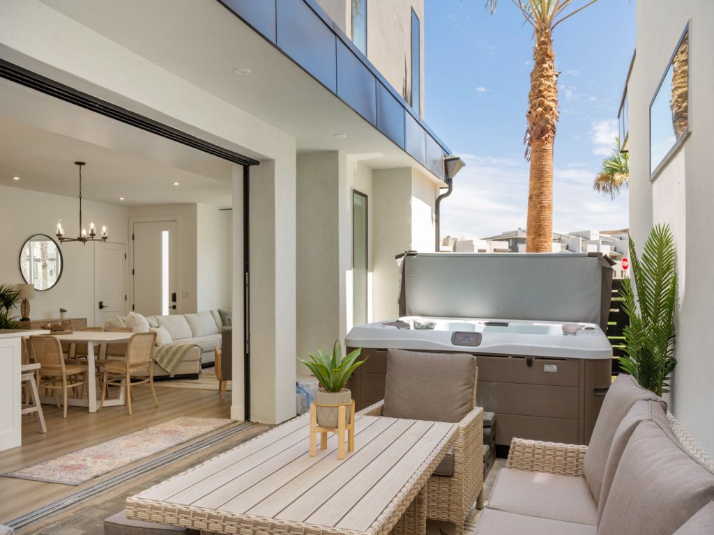Sunstone Vacation Rental in St. George - RedAwning