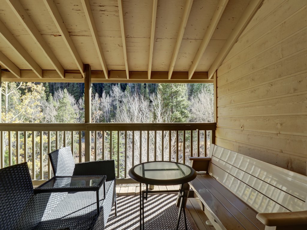 107 Woodbridge Vacation Rental in Colorado - RedAwning