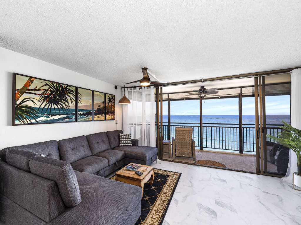 Kona Alii#401 Vacation Rental in Kailua Kona - RedAwning