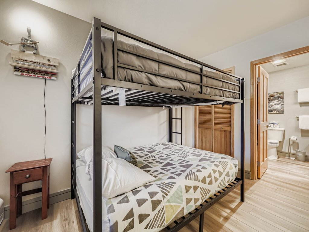 8256 Silver Mill Vacation Rental in Keystone - RedAwning