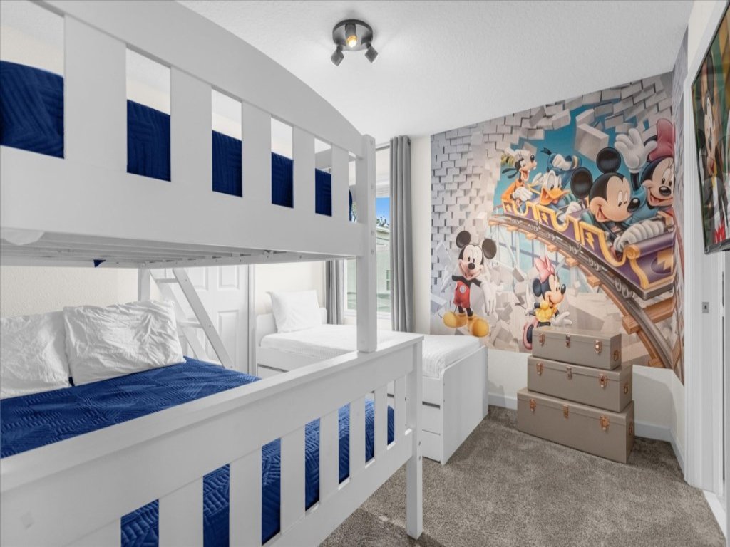 7 Bedroom 6 Bathrooms Storey Lake Resort Vacation Rental in Kissimmee - RedAwning