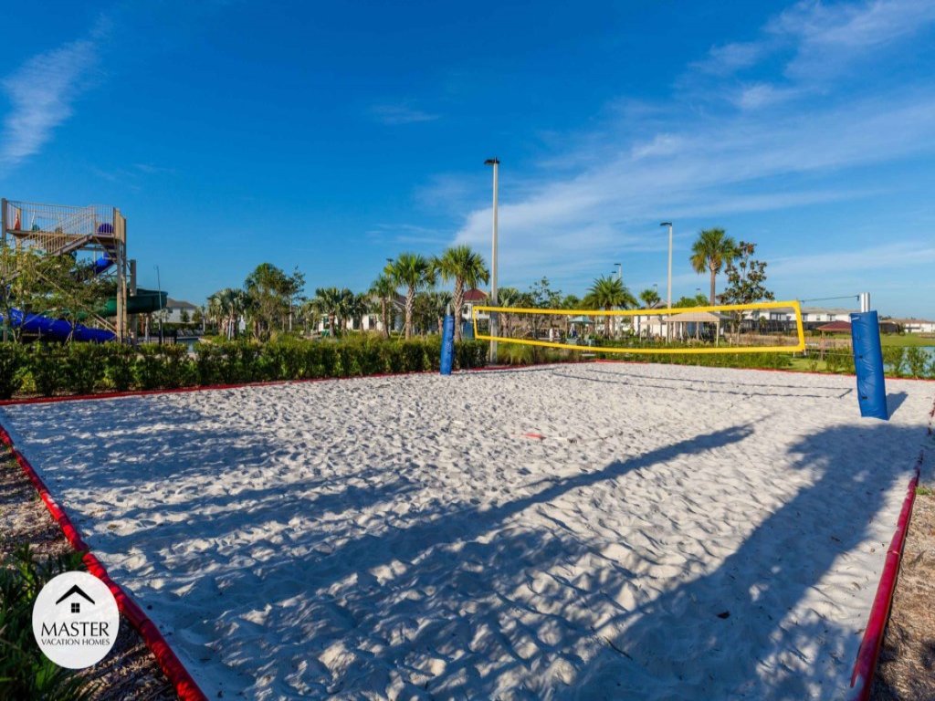9 Bedrooms / 5 Bathrooms / Storey Lake Vacation Rental in Kissimmee - RedAwning