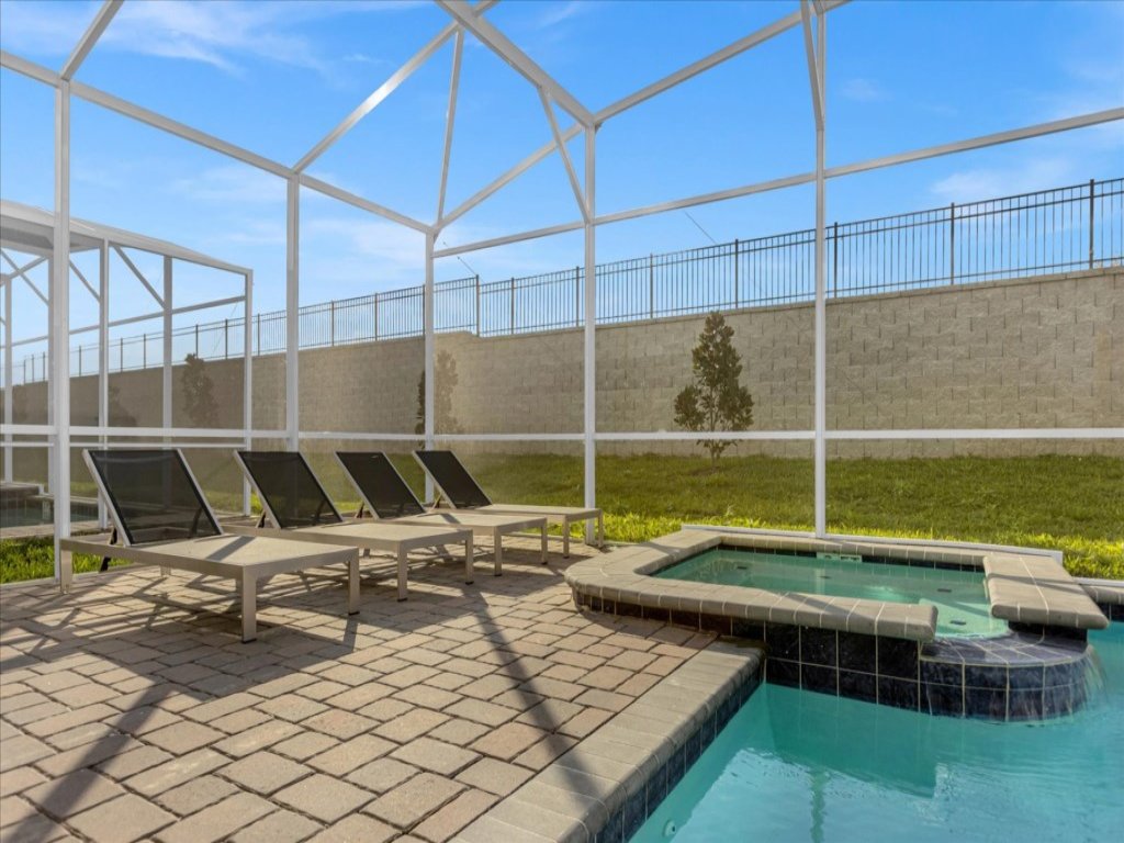 9 Bedroom/ 5 Bathroom Champions Gate Vacation Rental in Davenport - RedAwning