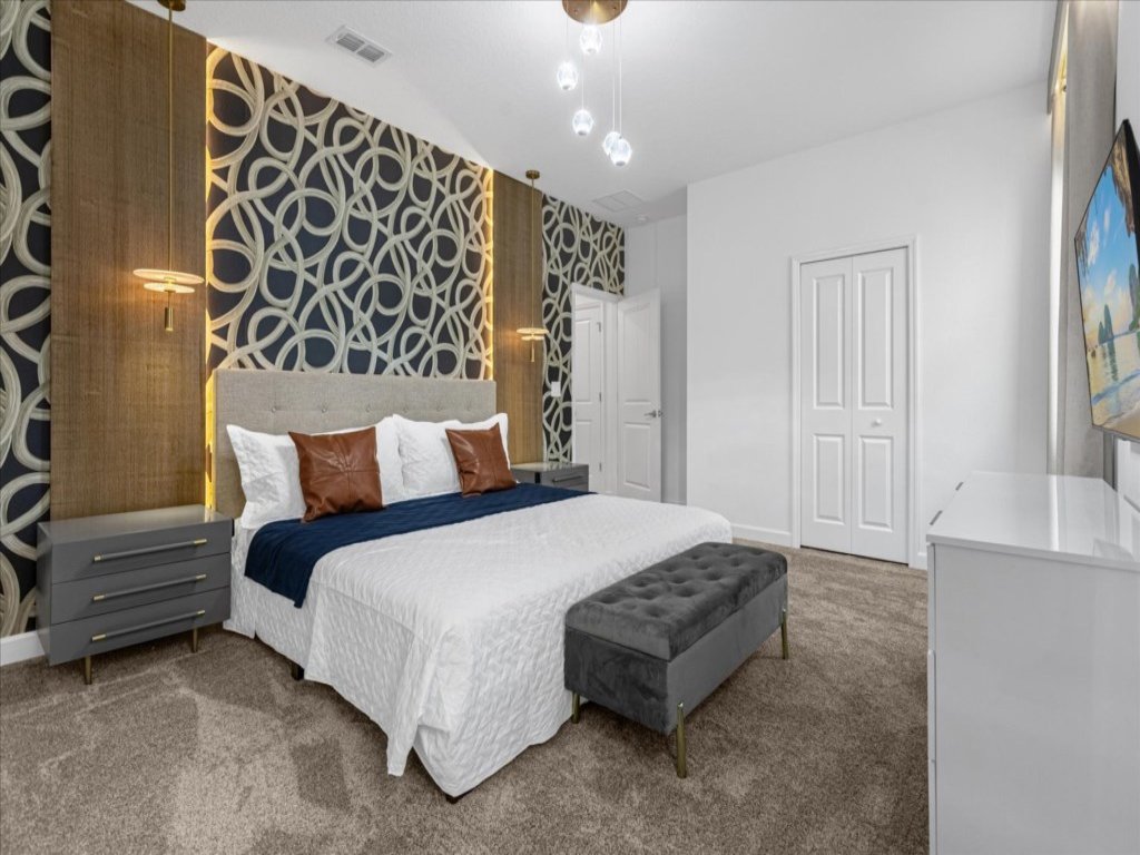 9 Bedroom/ 5 Bathroom Champions Gate Vacation Rental in Davenport - RedAwning