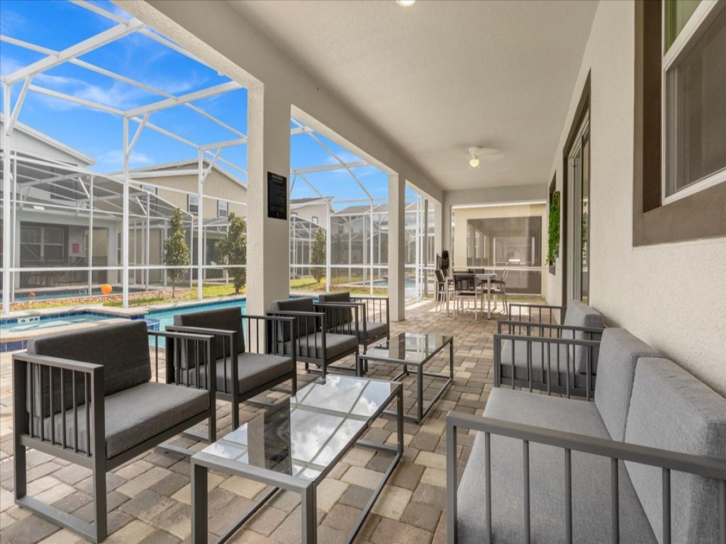 9 Bedroom/ 5 Bathroom Champions Gate Vacation Rental in Davenport - RedAwning
