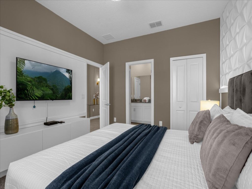 9 bed Home Storey Lake Vacation Rental in Kissimmee - RedAwning