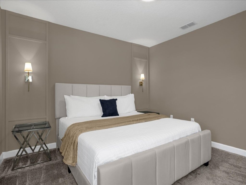 9 bed Home Storey Lake Vacation Rental in Kissimmee - RedAwning