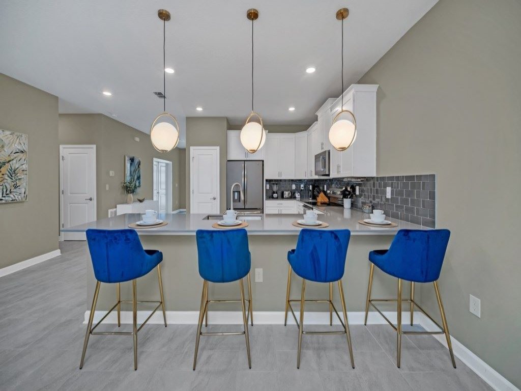 9 bedrooms/ 5 Bathrooms/ Storey Lake Game Room Too Vacation Rental in Kissimmee - RedAwning