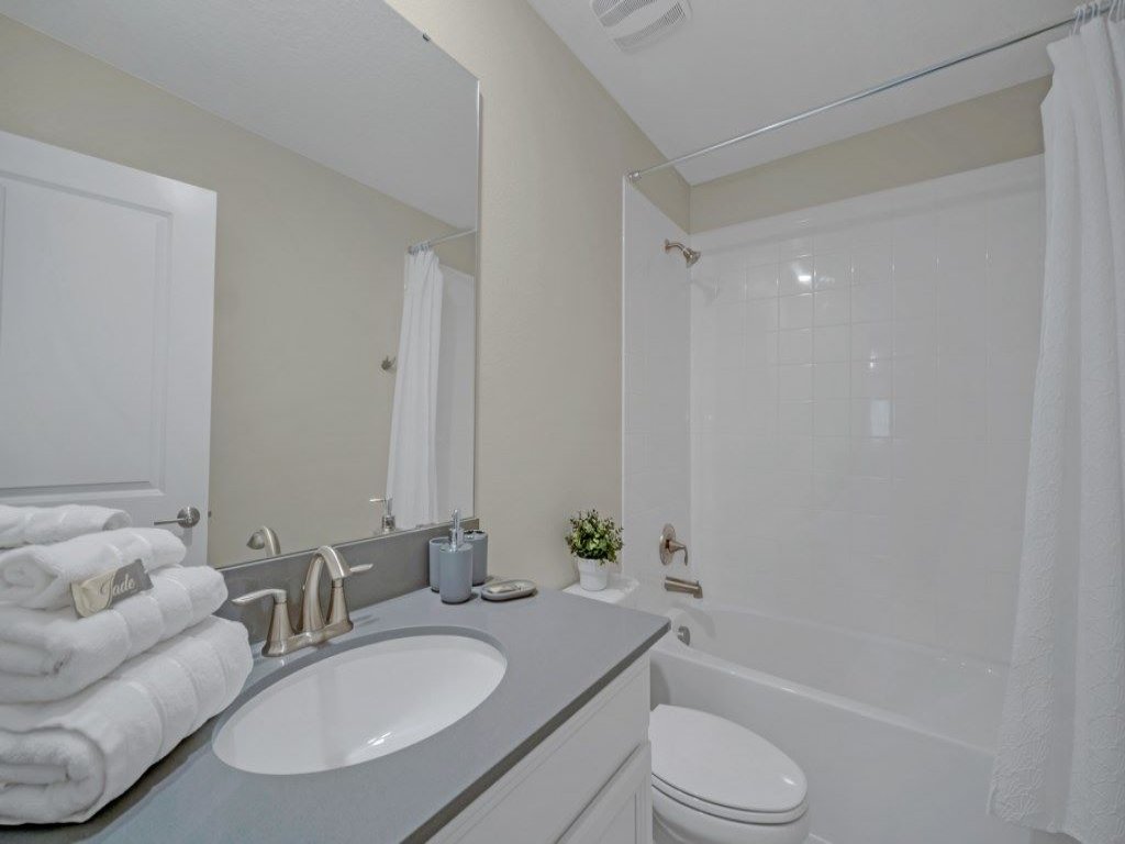 9 bedrooms/ 5 Bathrooms/ Storey Lake Game Room Too Vacation Rental in Kissimmee - RedAwning