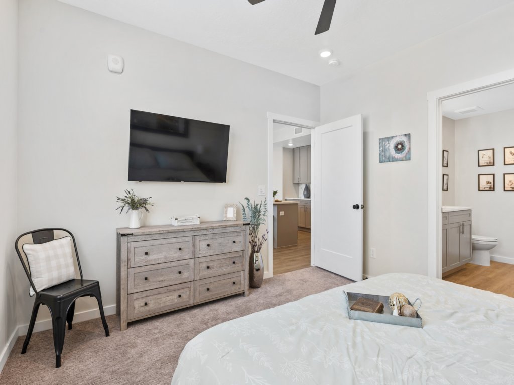 Family Friendly Lagoon Get Away Vacation Rental in St. George - RedAwning