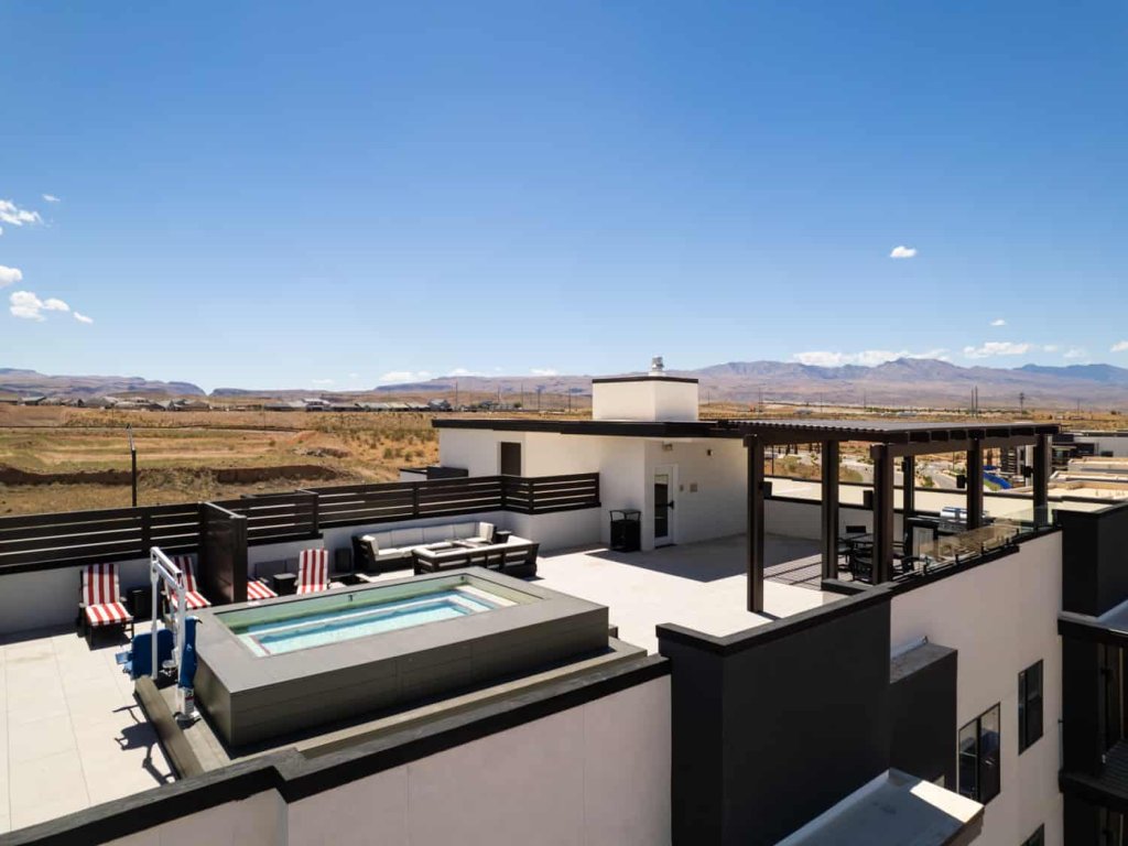 Family Friendly Lagoon Get Away Vacation Rental in St. George - RedAwning