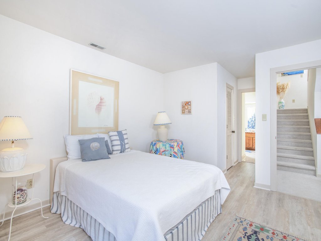 Ocean Grove J2 Vacation Rental in North Carolina - RedAwning