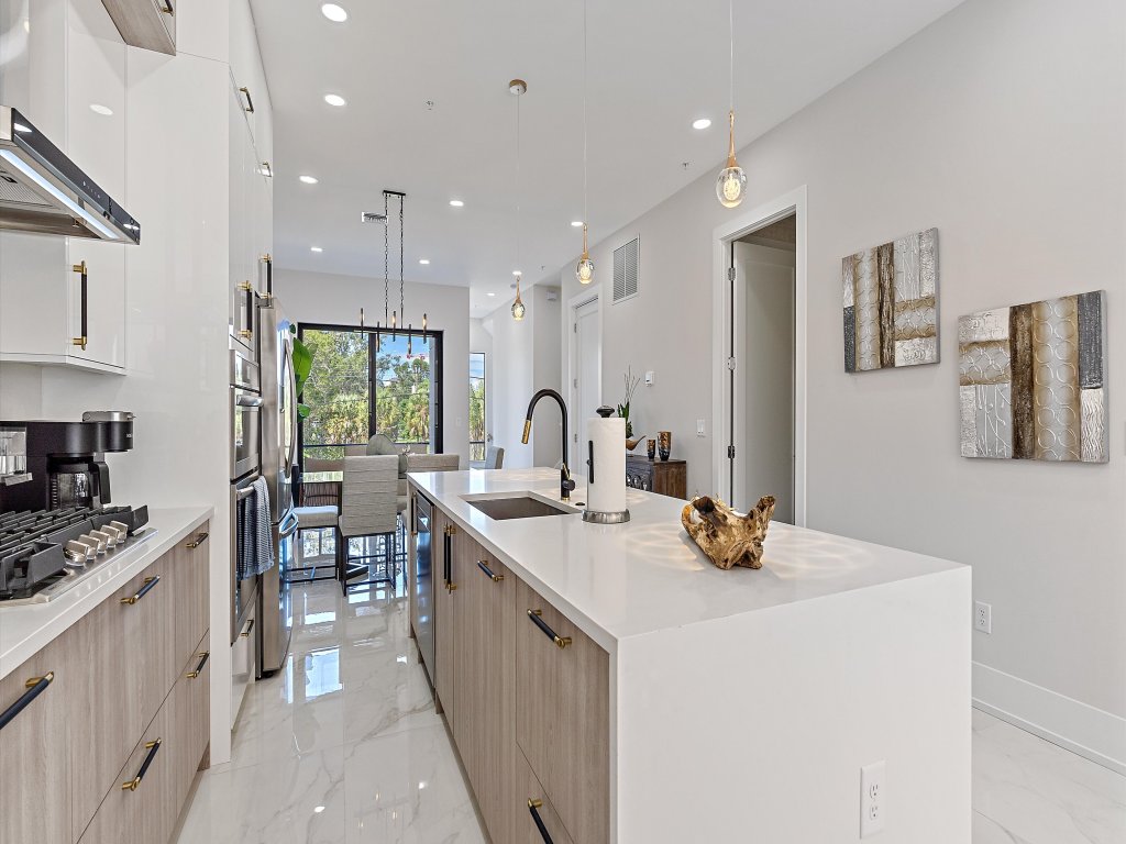Uptown Luxury on Audubon Vacation Rental in Sarasota - RedAwning