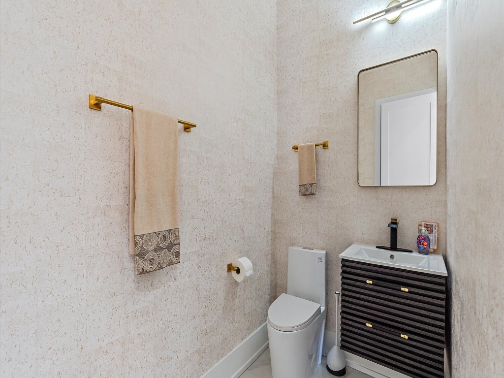 Uptown Luxury on Audubon Vacation Rental in Sarasota - RedAwning