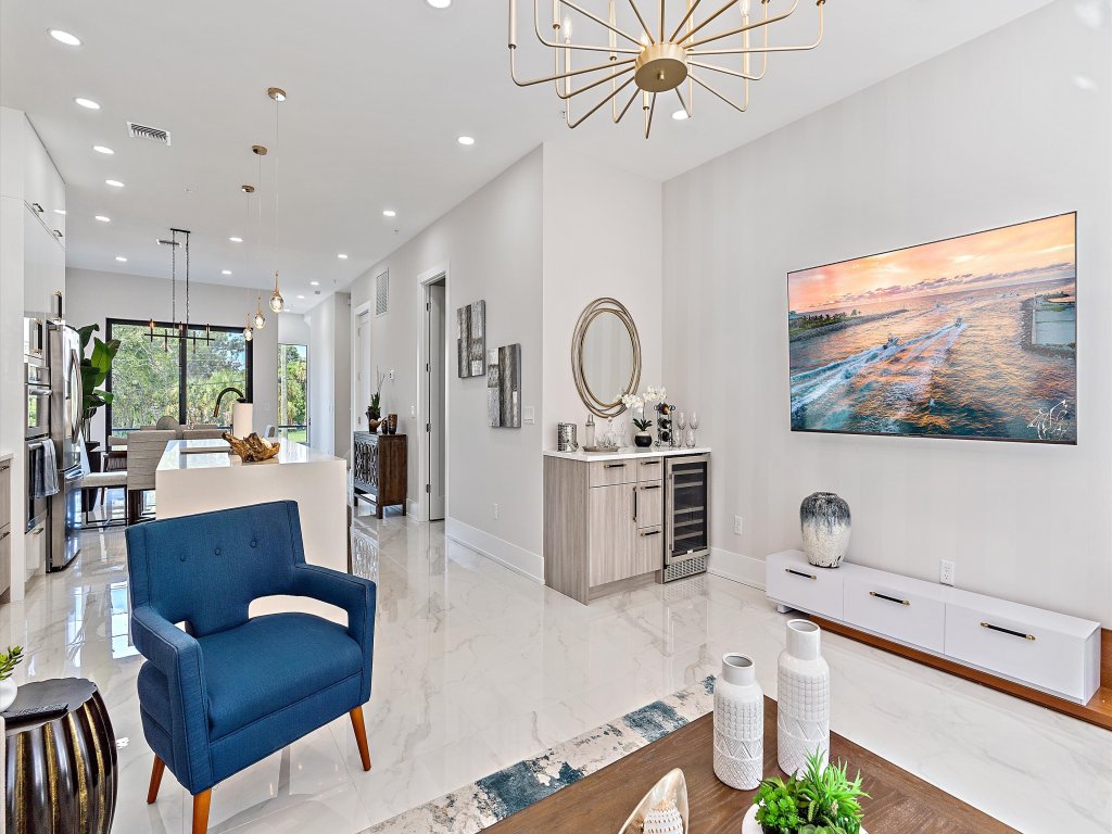 Uptown Luxury on Audubon Vacation Rental in Sarasota - RedAwning