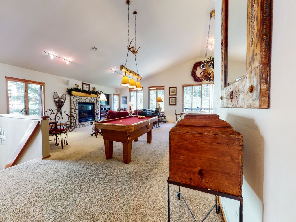 Snowcreek V #757 Vacation Rental in Mammoth Lakes - RedAwning
