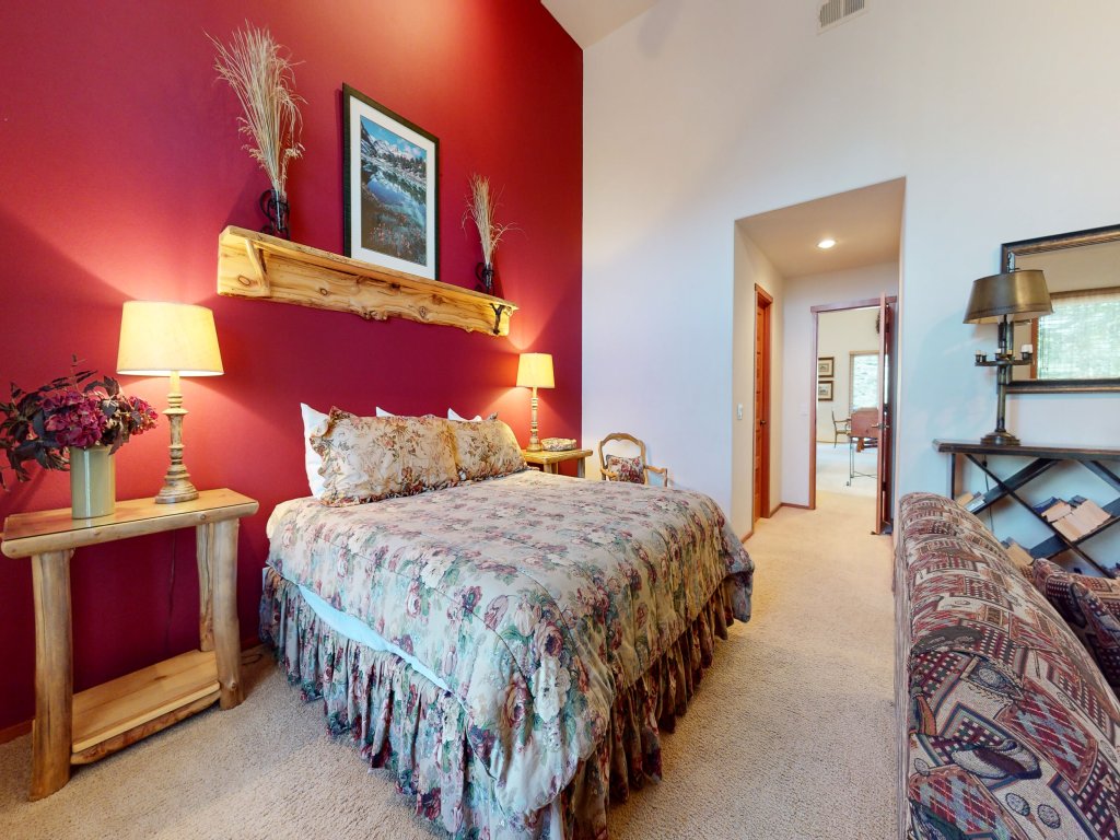 Snowcreek V #757 Vacation Rental in Mammoth Lakes - RedAwning