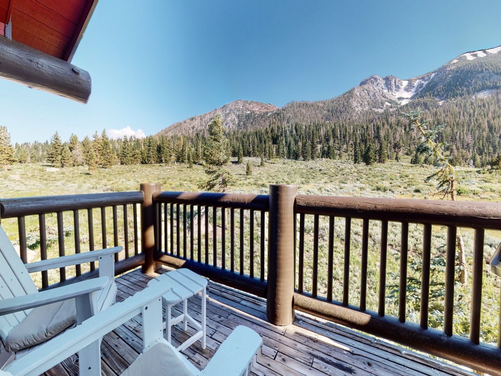 Snowcreek V #757 Vacation Rental in Mammoth Lakes - RedAwning