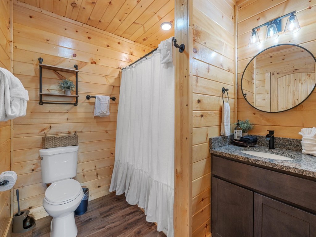 Chasing the Son Cabin Vacation Rental in Sevierville - RedAwning