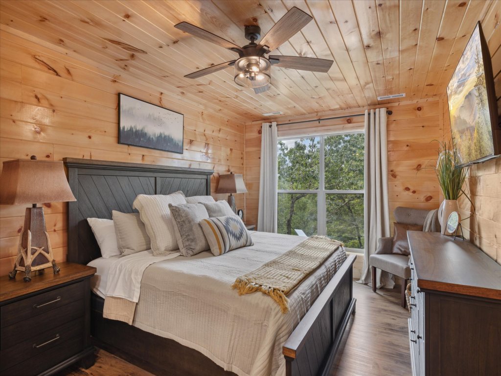 Chasing the Son Cabin Vacation Rental in Sevierville - RedAwning