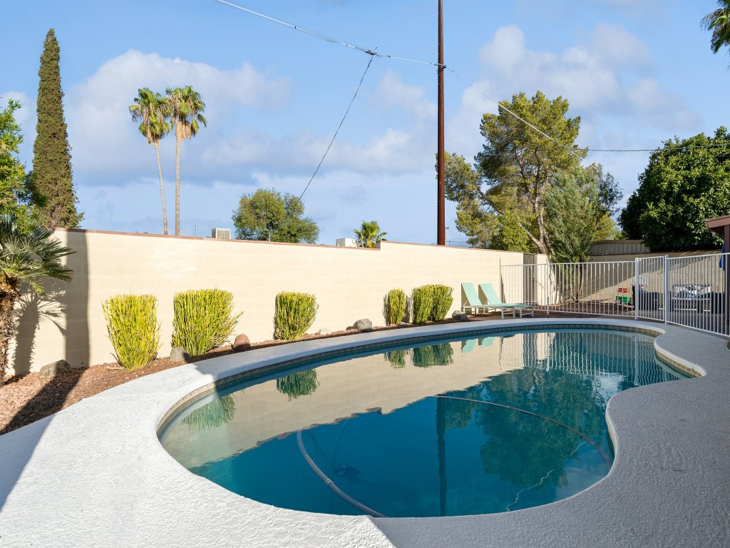 Family-Friendly Desert Oasis Vacation Rental in Tucson - RedAwning