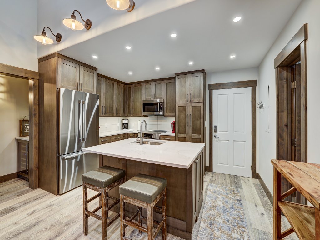 Fully Renovated 2 Bedroom in Arrowhead Village! Vacation Rental in Edwards - RedAwning