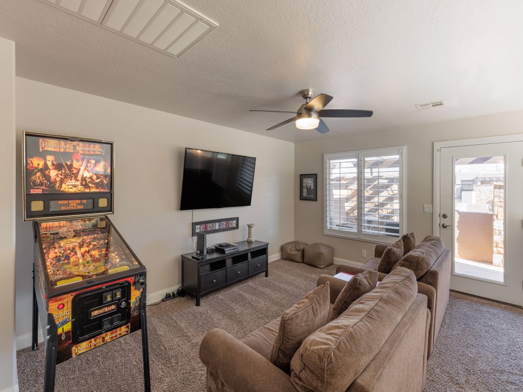 Escape To St George Vacation Rental in St. George - RedAwning