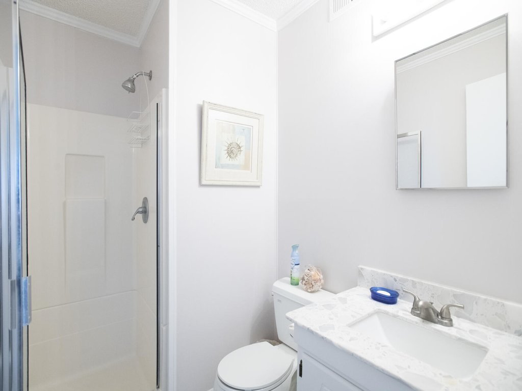 Southwinds G16 Vacation Rental in North Carolina - RedAwning
