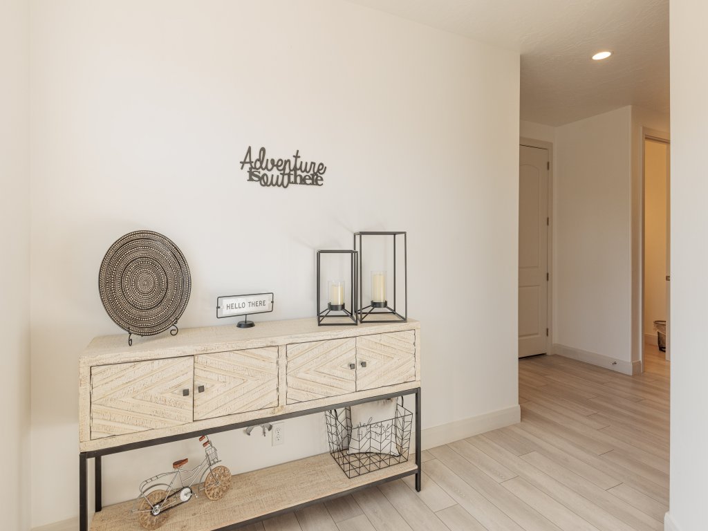 Desert Rose Getaway Vacation Rental in St. George - RedAwning