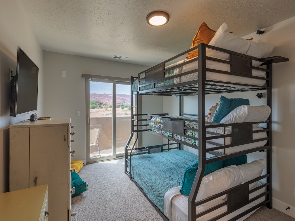 The Chill Zone Vacation Rental in St. George - RedAwning