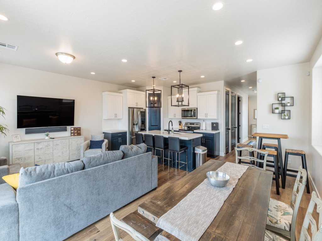The Chill Zone Vacation Rental in St. George - RedAwning
