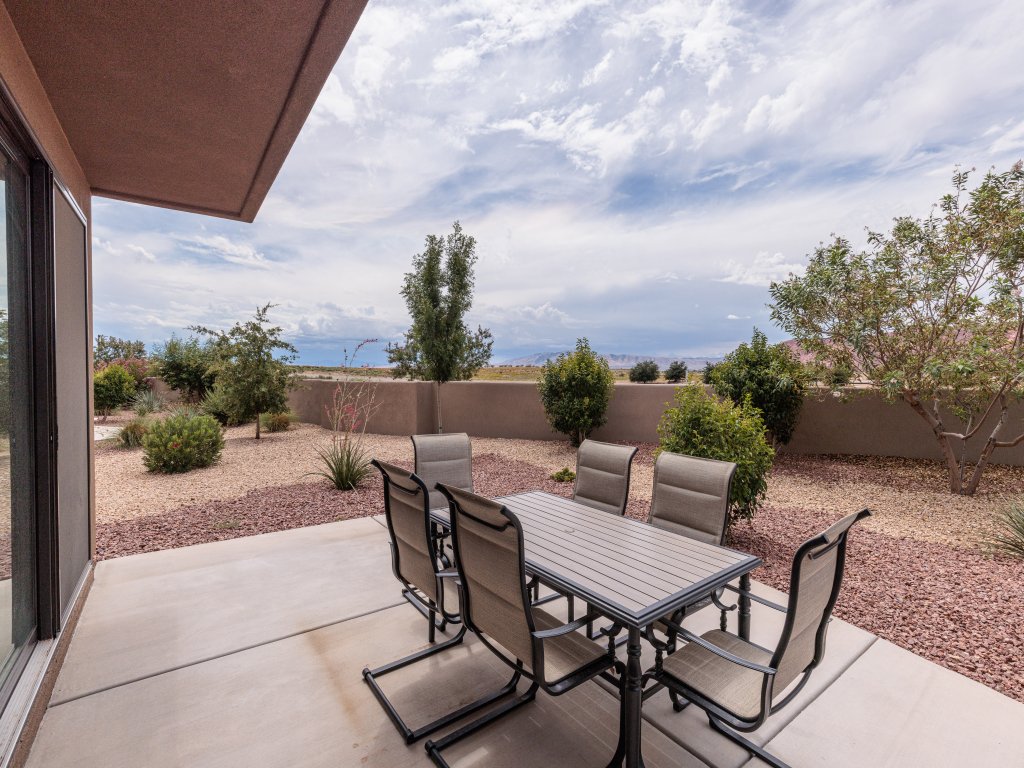The Chill Zone Vacation Rental in St. George - RedAwning