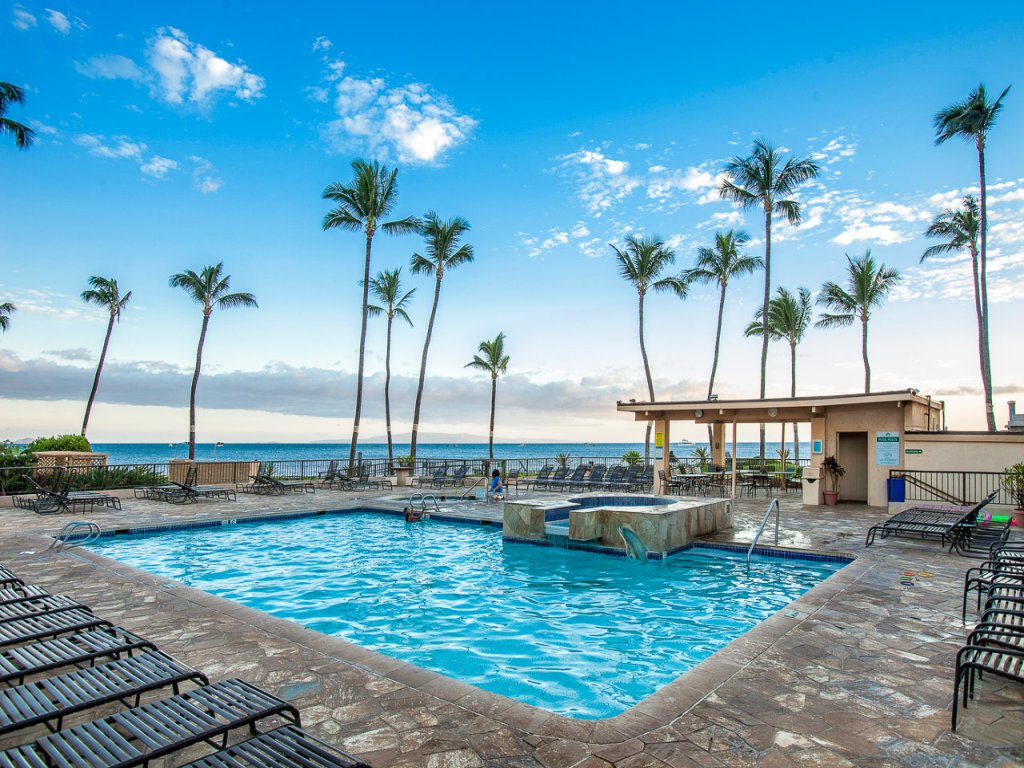 Sugar Beach Resort 328 Vacation Rental in Kihei - RedAwning