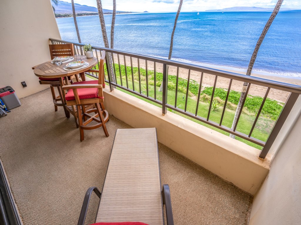 Sugar Beach Resort 328 Vacation Rental in Kihei - RedAwning
