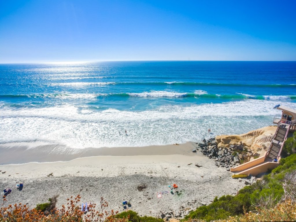 Ocean 11    Vacation Rental in Solana Beach - RedAwning