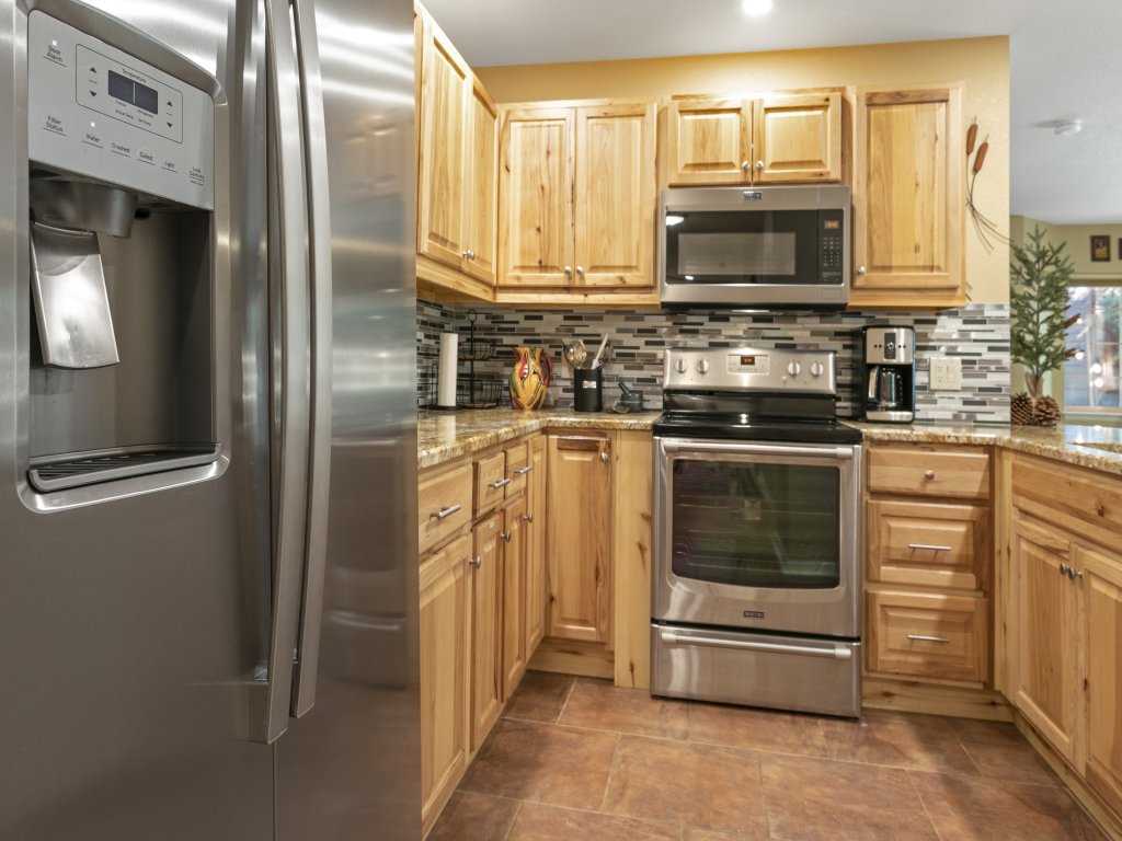 901 Crazy Horse Circle Vacation Rental in Edwards - RedAwning