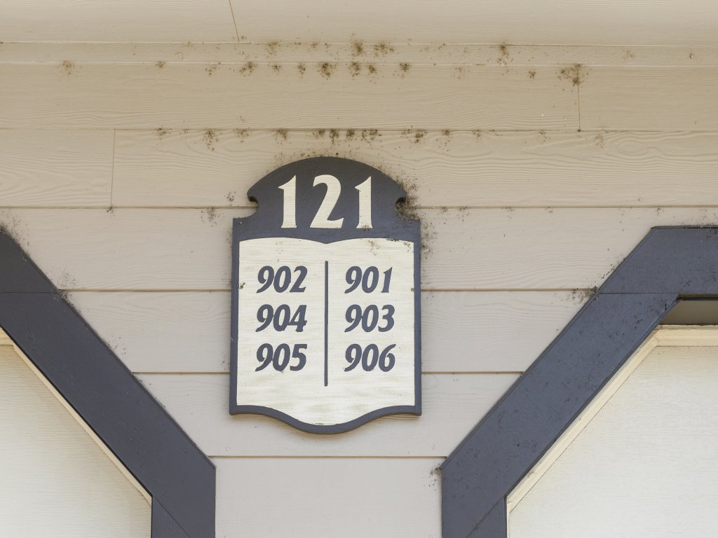901 Crazy Horse Circle Vacation Rental in Edwards - RedAwning
