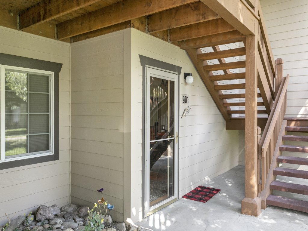 901 Crazy Horse Circle Vacation Rental in Edwards - RedAwning