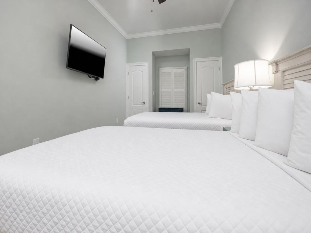 Phoenix Gulf Towers 1102 Vacation Rental in Orange Beach - RedAwning