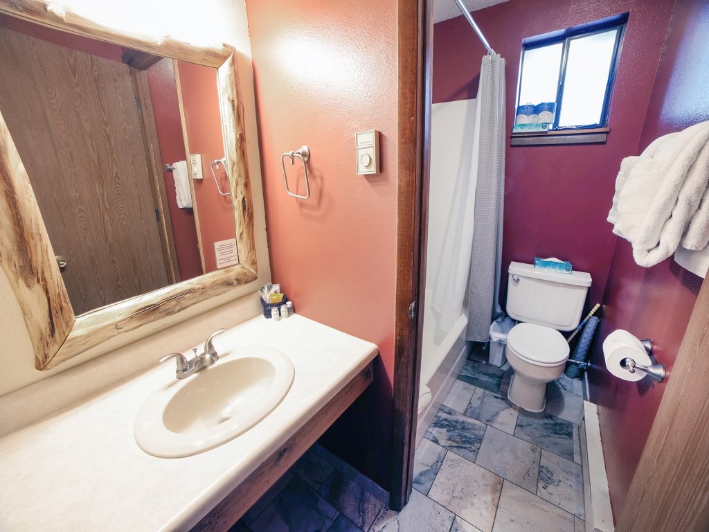 Timber Creek Chalets: 7 Vacation Rental in Estes Park - RedAwning
