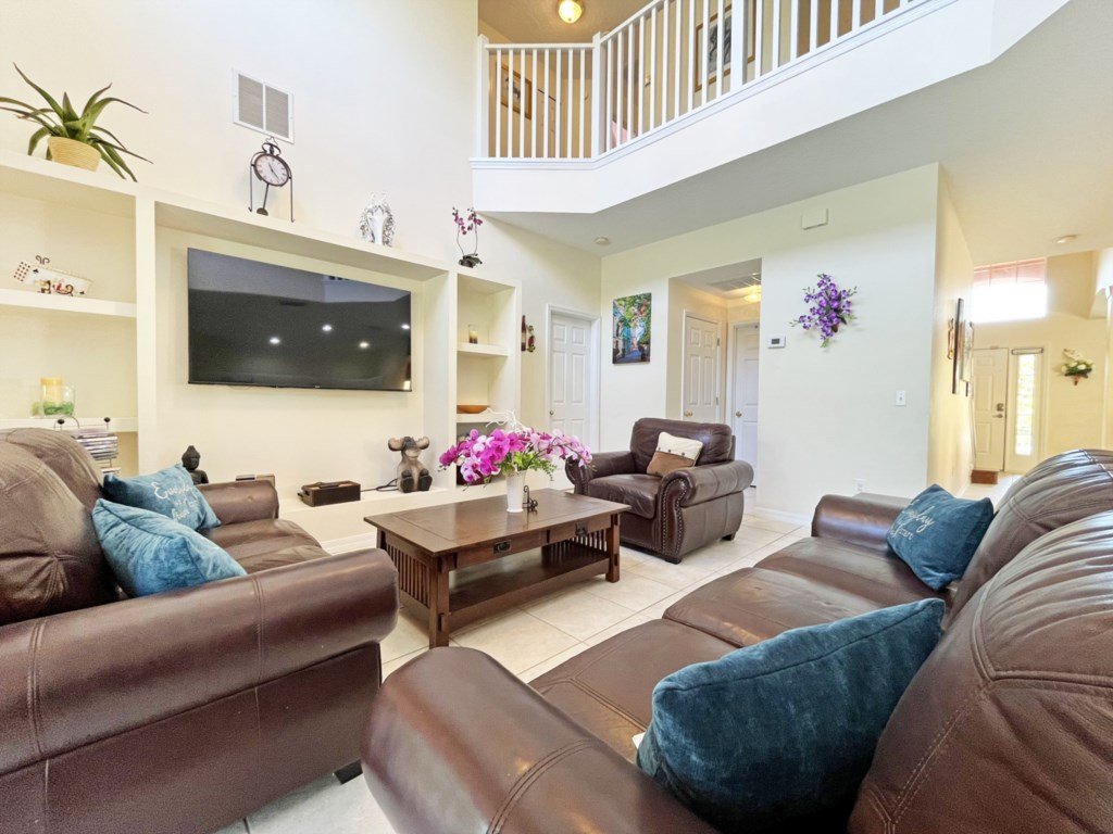 Golden Sunset Vacation Rental in Kissimmee - RedAwning