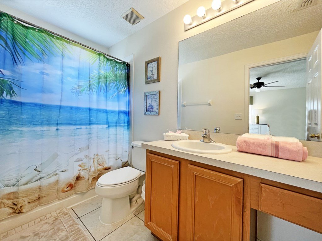 Golden Sunset Vacation Rental in Kissimmee - RedAwning